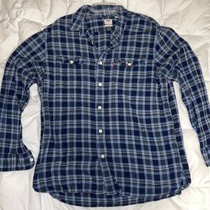 Levi’s Men’s Large button down-Relaxed Fit